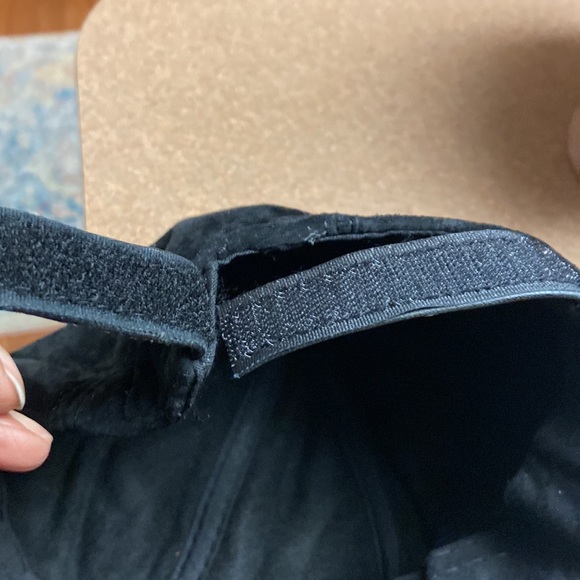 Mumcus Leather Baseball Cap - Picture 11 of 11